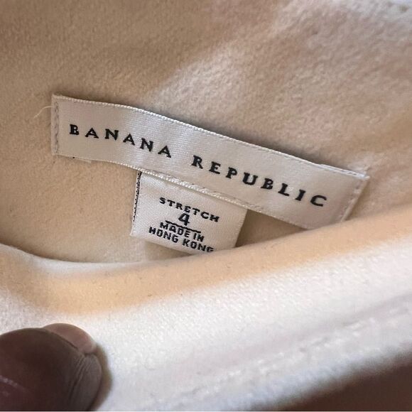 Banana Republic Cream Mini Skirt - Picture 3 of 5